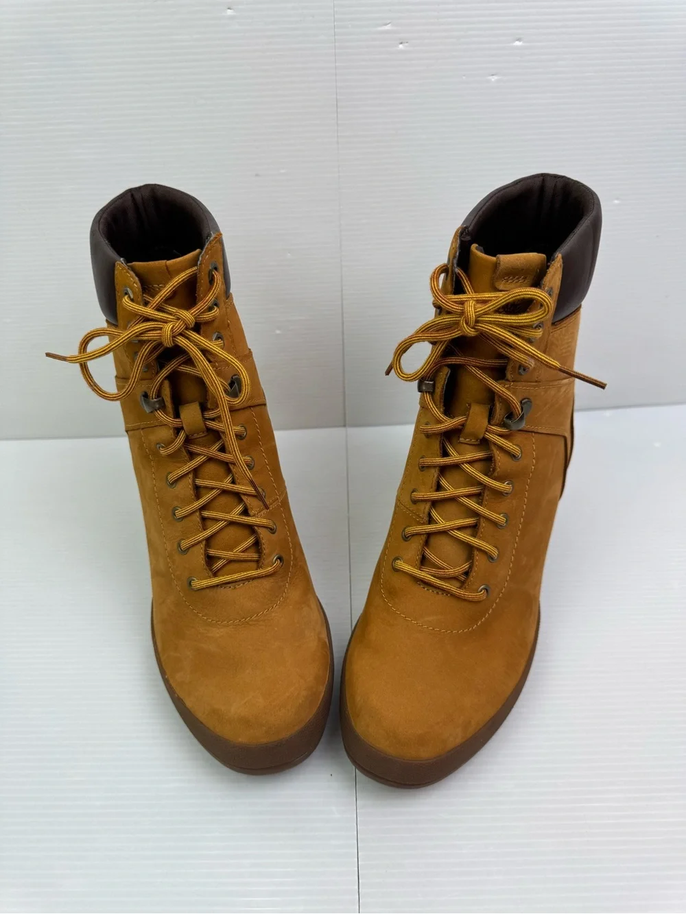 Timberland Camdale Women's 10 Mustard Field Boots Lace-Up Ankle Block Heel A1KD3